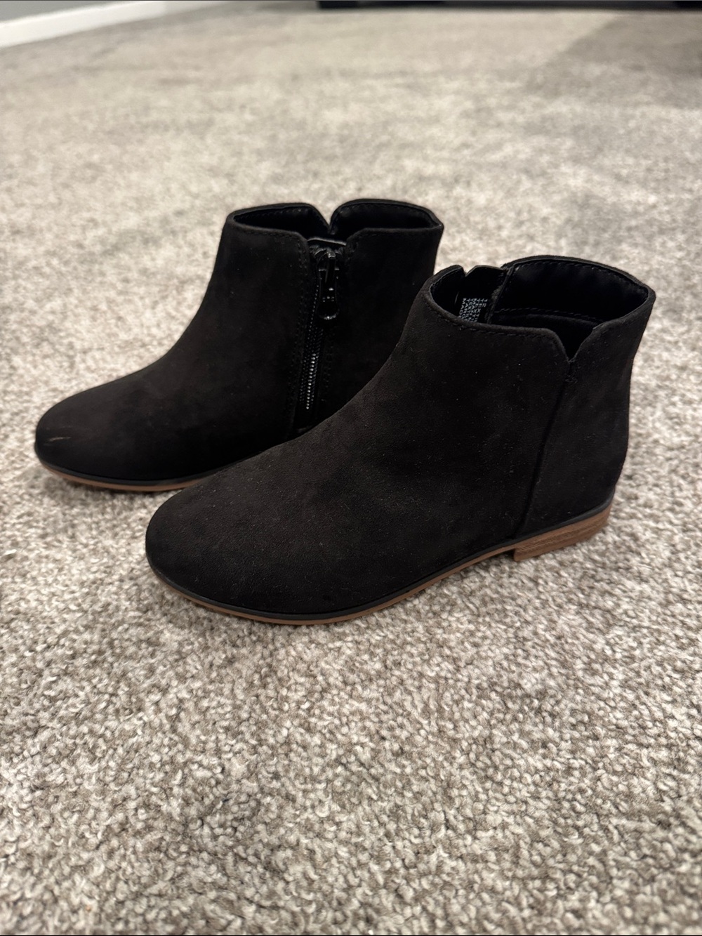 Cat & Jack Black Suede-Look Girls Ankle Boots